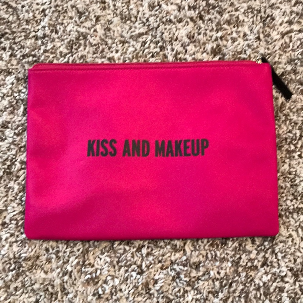 Kate Spade Makeup bag. Never used.